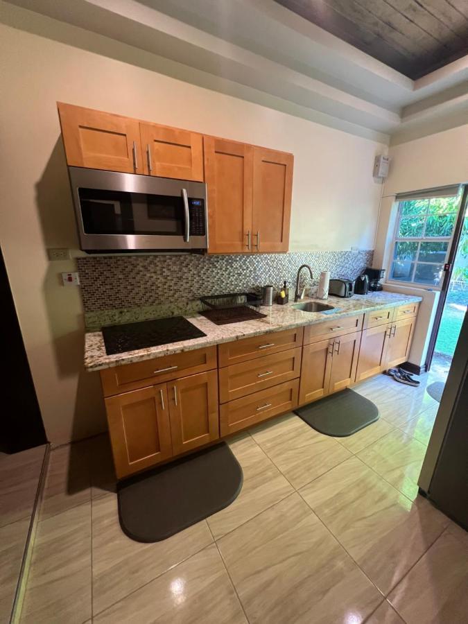 Kingston Oasis One Bedroom 外观 照片
