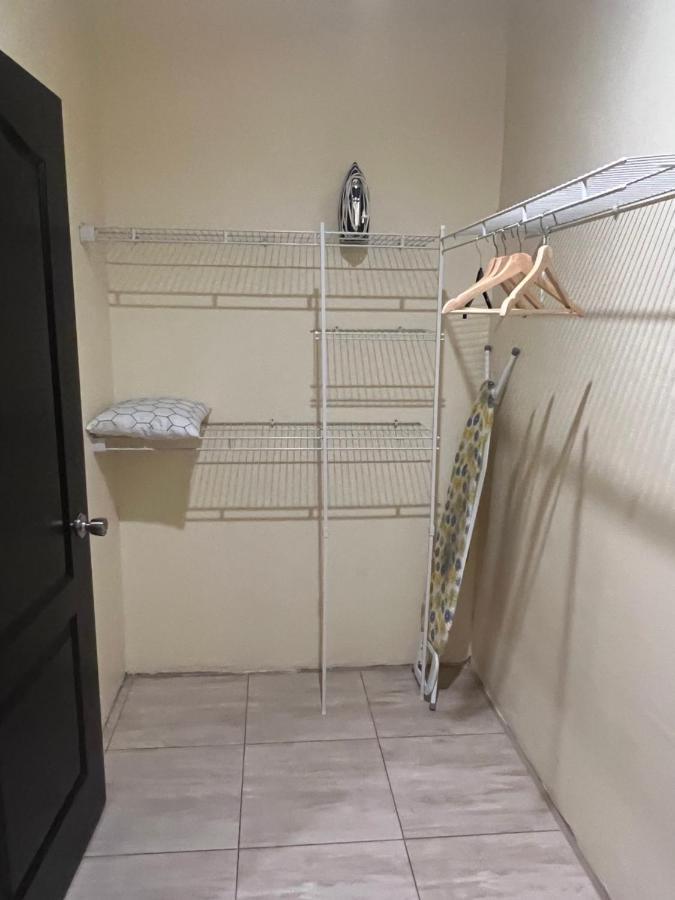 Kingston Oasis One Bedroom 外观 照片